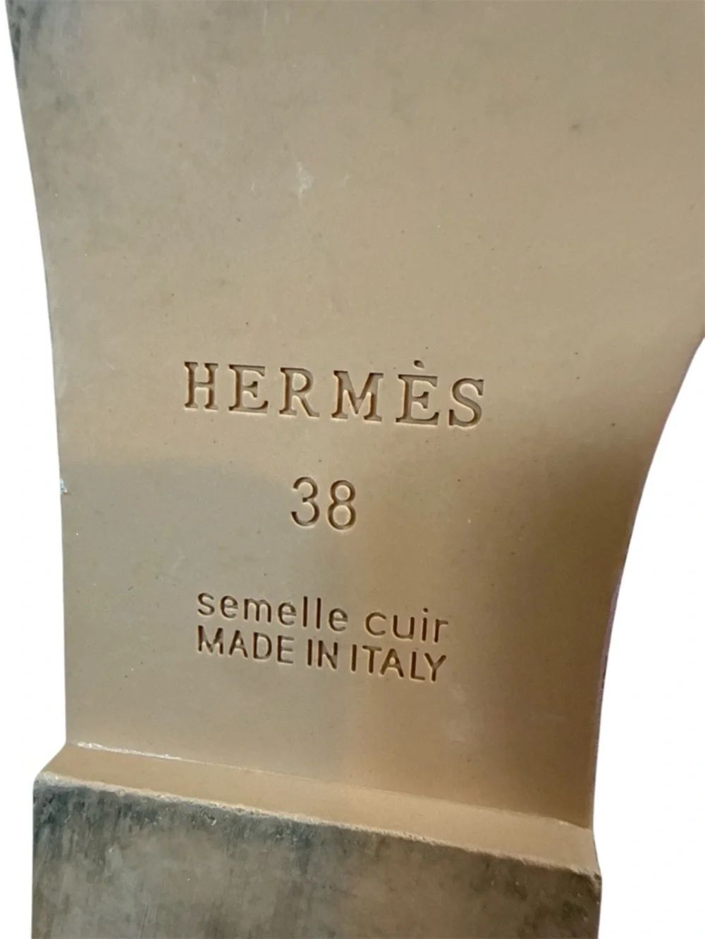 Hermes Oran Sandals in Gold EU38 - Picture 4 of 8